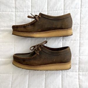 Women’s Clark’s Wallabees in Beeswax size 7.5